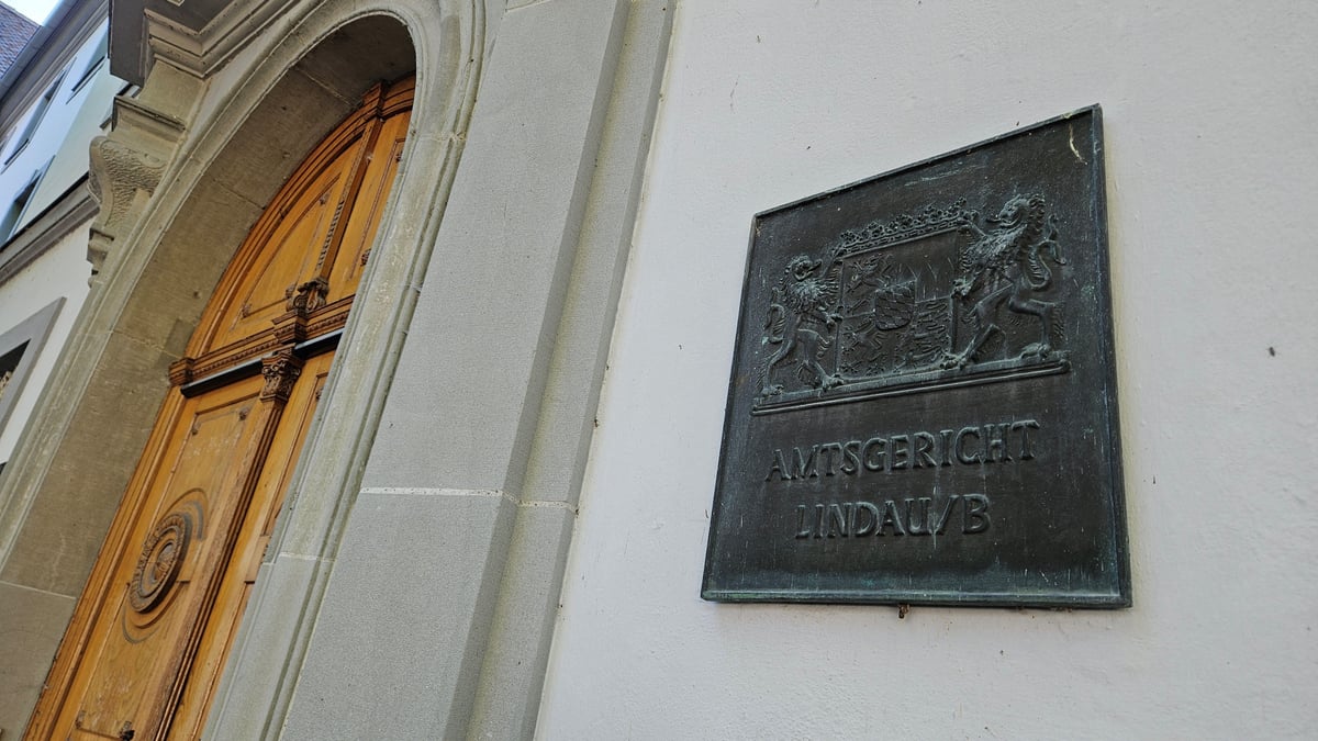 Teure Nachricht: 19 Buchstaben kosten ihn 8400 Euro - und das ist noch ...