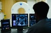 Nach dem Anfangsverdacht: Im Verlauf einer Diagnostik kommen auch bildgebende Verfahren zum Einsatz.