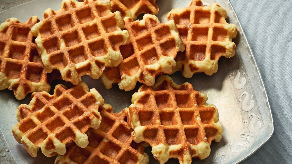Wohin mit den Resten vom Brotbacken? In Sauerteig-Waffeln!