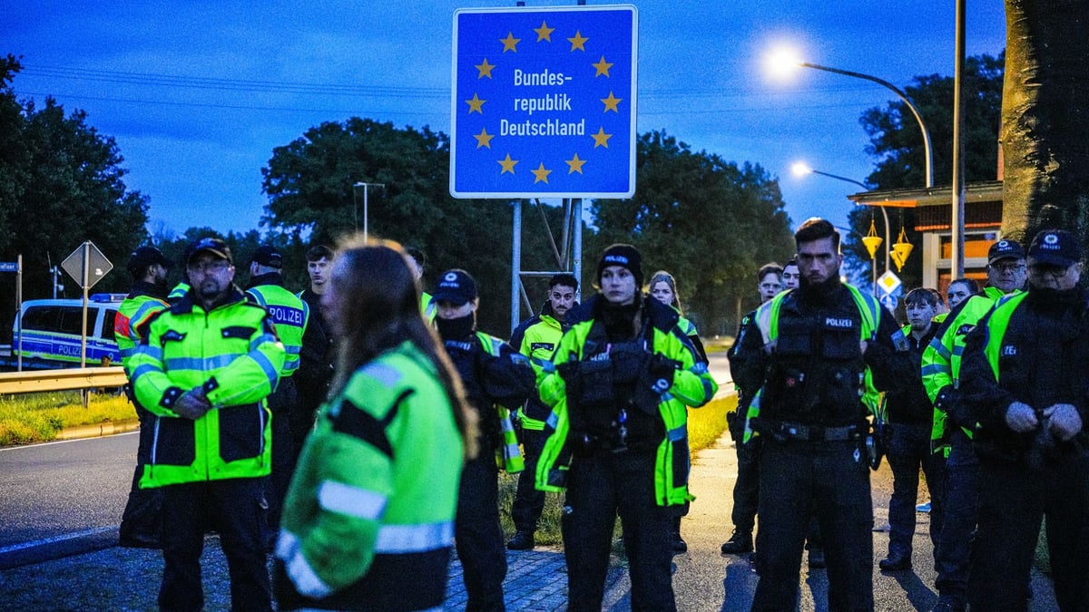 Asylum policy escalates - | Vigilantism at the Dutch border