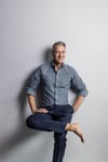 Michael Lehnert ist Orthopäde und Buchautor.