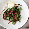 Spiel mit den Aromen: Geschmorte Auberginen mit Linsensalat