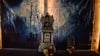 „Ima Goner“: Mit Styropor-Grabsteinen, Totenschädeln und Grablichtern lässt sich blitzschnell der perfekte <strong>Friedhofseffekt</strong> als <strong>Halloween Dekoration</strong> erzielen.